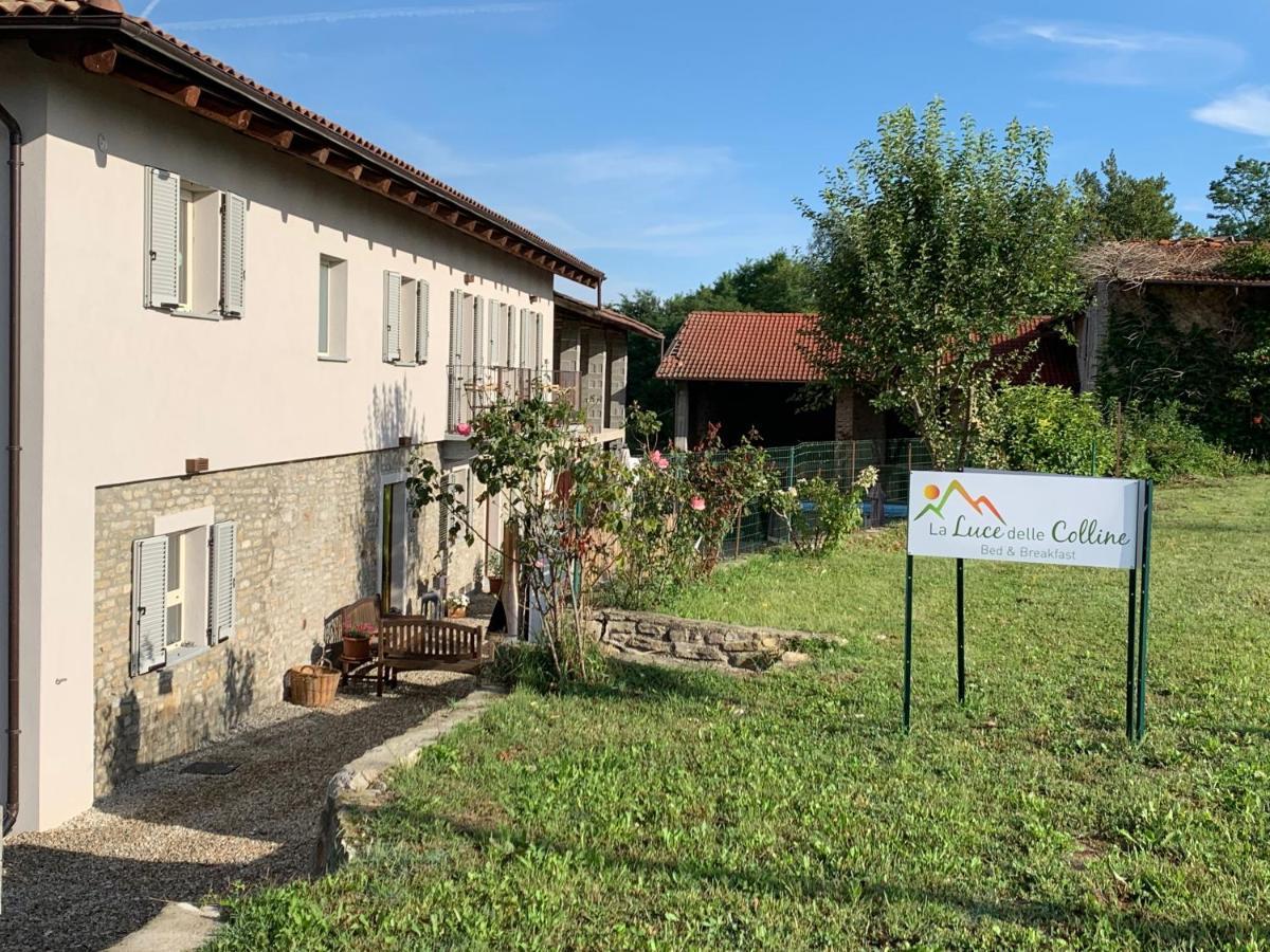 La Luce Delle Colline Bed and Breakfast Serravalle delle Langhe Exteriör bild